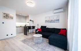 Luxury Apartment In Peaceful Split Neighborhood